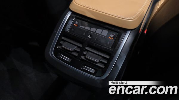 Volvo XC90 2020, фото 30