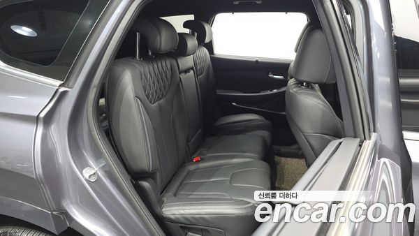 Hyundai Santa Fe 2023, фото 17