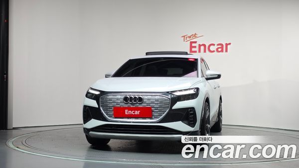 Audi Q4 e-tron 2025, фото 3