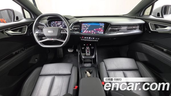 Audi Q4 e-tron 2025, фото 7