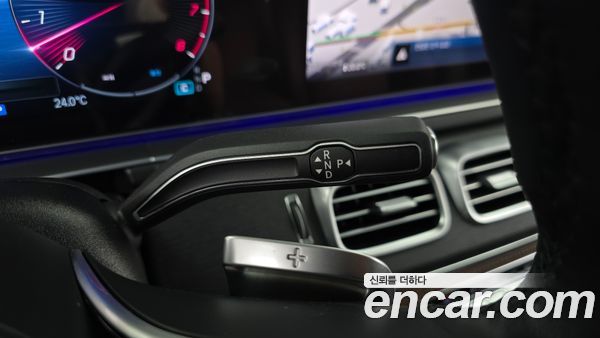 Mercedes-Benz GLE 2024, фото 12