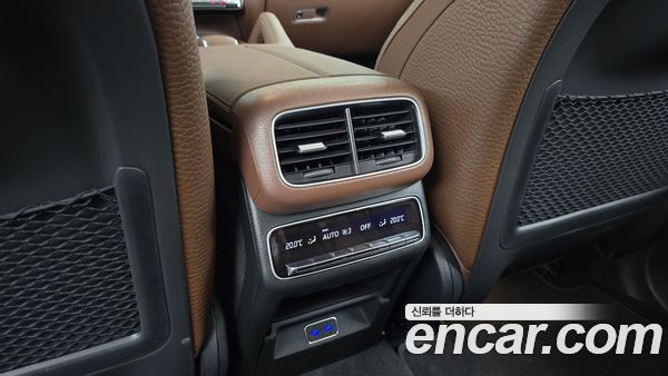 Mercedes-Benz GLE 2024, фото 31