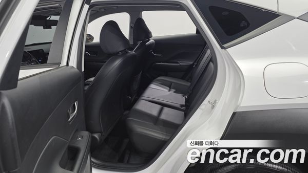Hyundai Kona 2023, фото 17