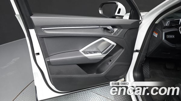 Audi Q3 2024, фото 14