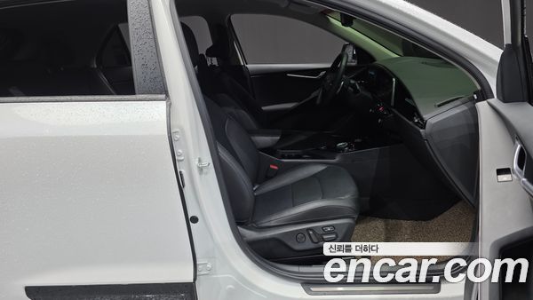 Kia Niro 2022, фото 11