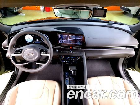 Hyundai Elantra 2023, фото 7