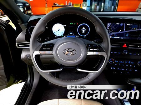 Hyundai Elantra 2023, фото 11