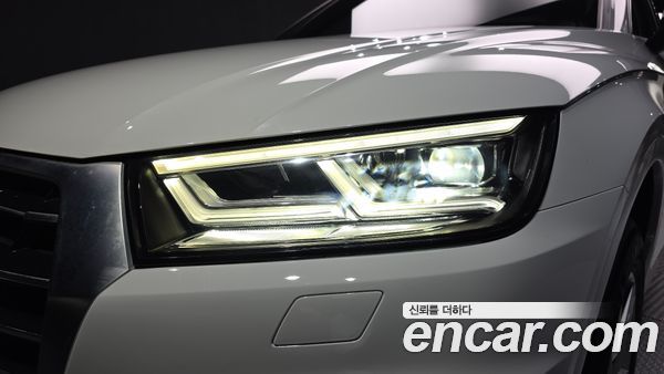 Audi Q5 2020, фото 8