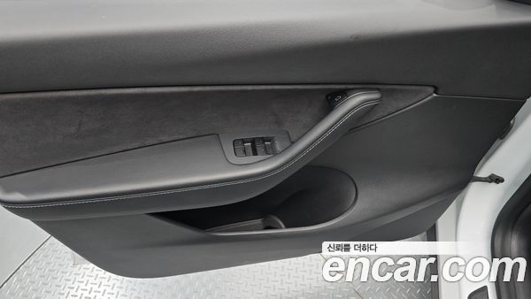 Tesla Model Y 2021, фото 13