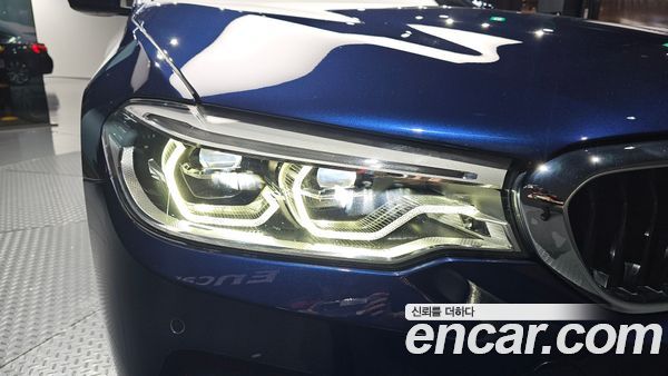 BMW 5 Series 2020, фото 7