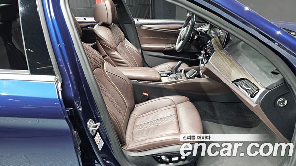 BMW 5 Series 2020, фото 15