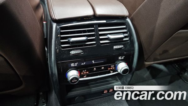 BMW 5 Series 2020, фото 31