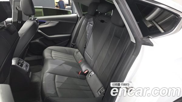 Audi A5 2021, фото 16