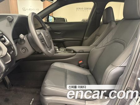 Lexus UX 2025, фото 12