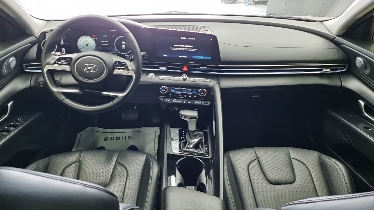 Hyundai Elantra 2021, фото 5