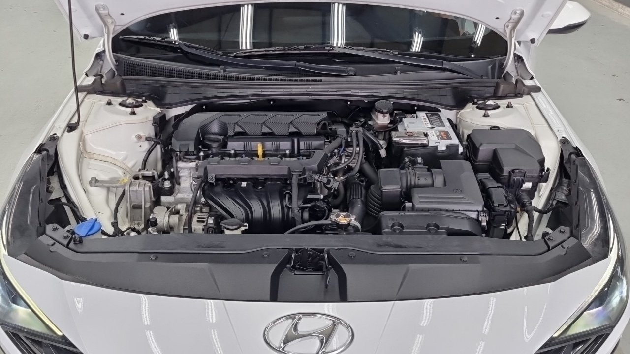 Hyundai Elantra 2021, фото 6