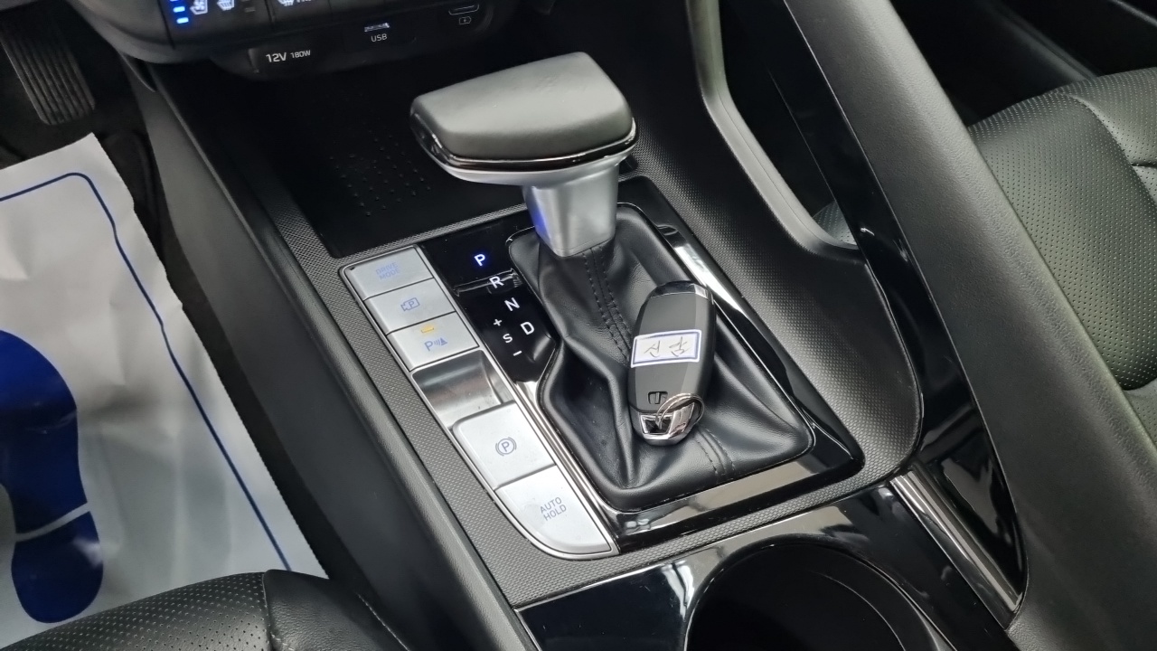 Hyundai Elantra 2021, фото 12
