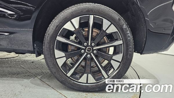 Volvo XC60 2026, фото 4