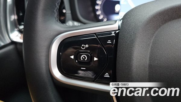 Volvo V60 2025, фото 31