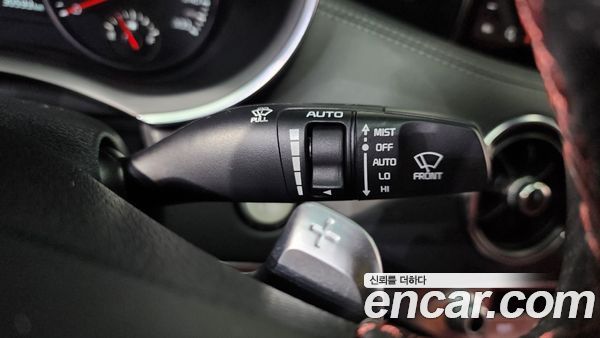 Kia Stinger 2021, фото 27