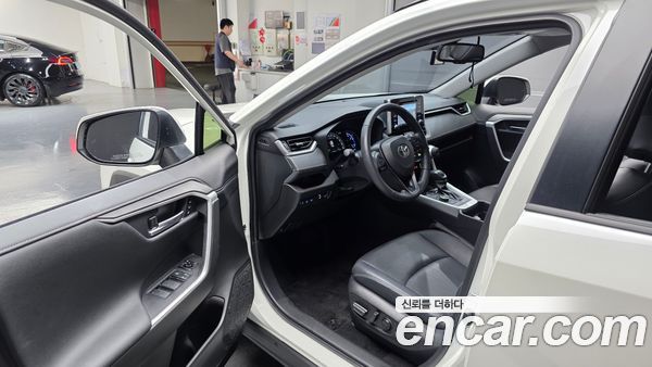 Toyota RAV4 2020, фото 13