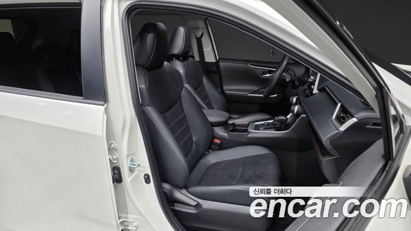 Toyota RAV4 2020, фото 16