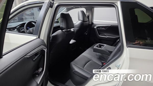 Toyota RAV4 2020, фото 27