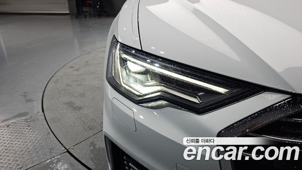 Audi A6 2021, фото 7