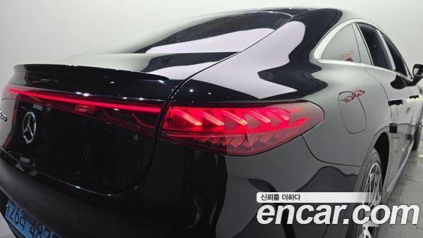 Mercedes-Benz EQS 2022, фото 9