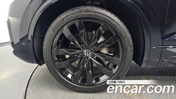 Volkswagen Touareg 2021, фото 5