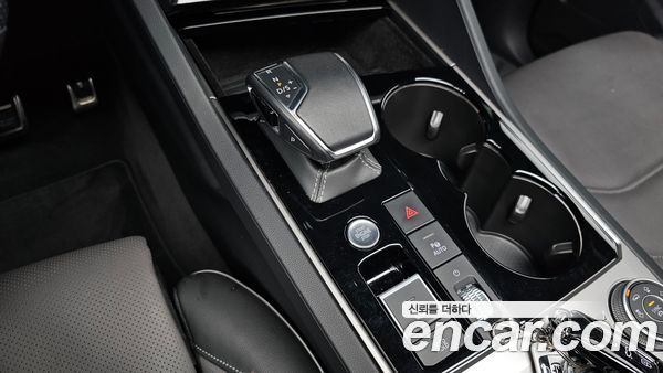 Volkswagen Touareg 2021, фото 12