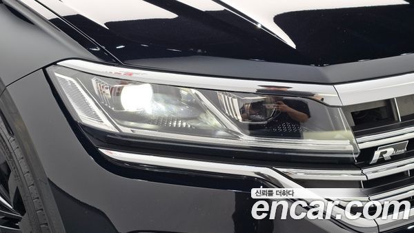 Volkswagen Touareg 2021, фото 8