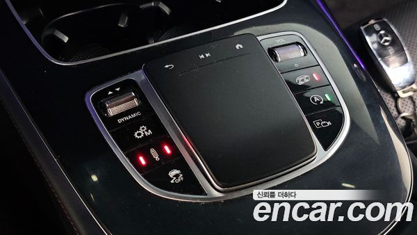 Mercedes-Benz E-Class 2021, фото 26