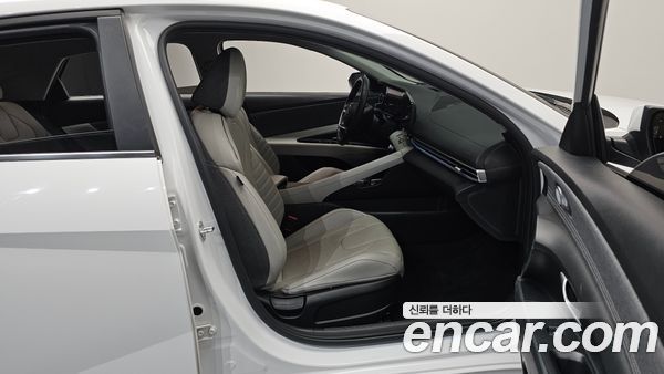 Hyundai Elantra 2021, фото 16