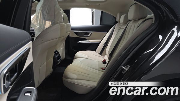 Mercedes-Benz E-Class 2026, фото 17