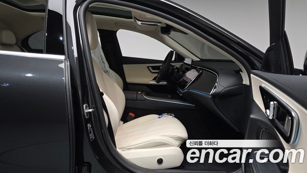 Mercedes-Benz E-Class 2026, фото 15