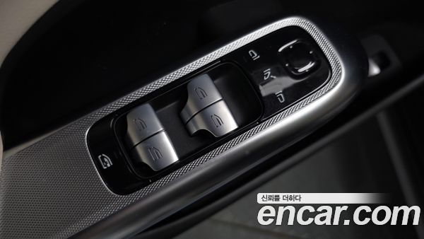Mercedes-Benz E-Class 2026, фото 29