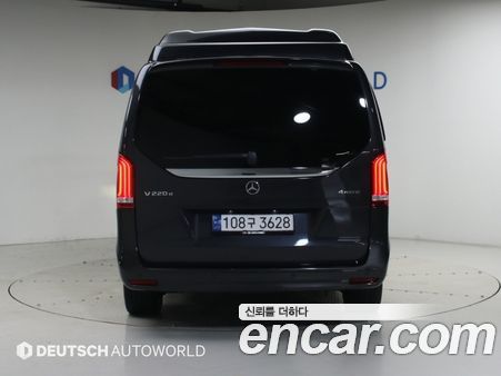 Mercedes-Benz V-Class 2023, фото 4