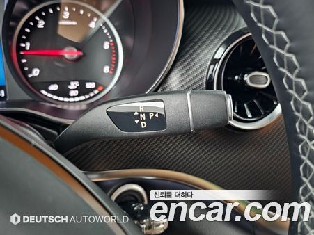 Mercedes-Benz V-Class 2023, фото 9