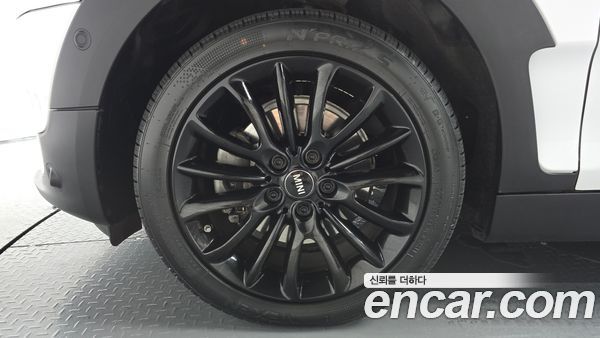 MINI CLUBMAN 2024, фото 4