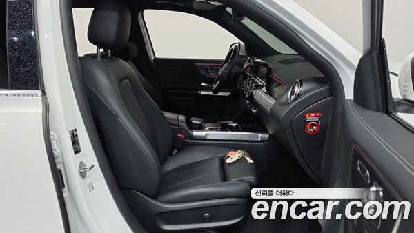 Mercedes-Benz GLB 2023, фото 16