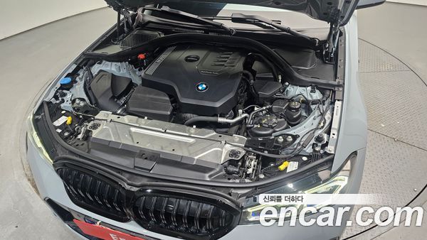 BMW 3 Series 2024, фото 6