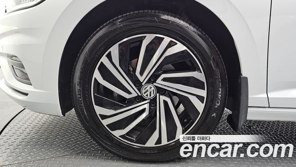 Volkswagen Jetta 2021, фото 4