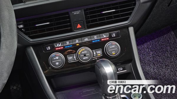 Volkswagen Jetta 2021, фото 25