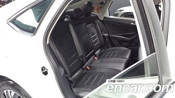Volkswagen Jetta 2021, фото 15