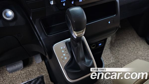 Hyundai Staria 2025, фото 11