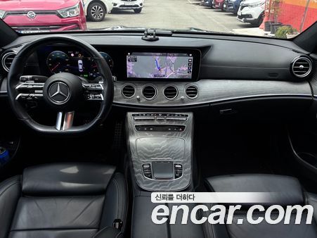 Mercedes-Benz E-Class 2021, фото 18