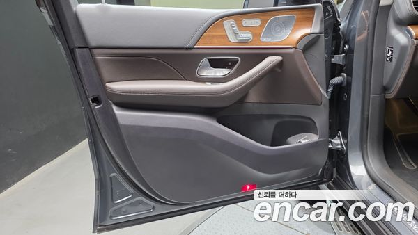 Mercedes-Benz GLS 2020, фото 14