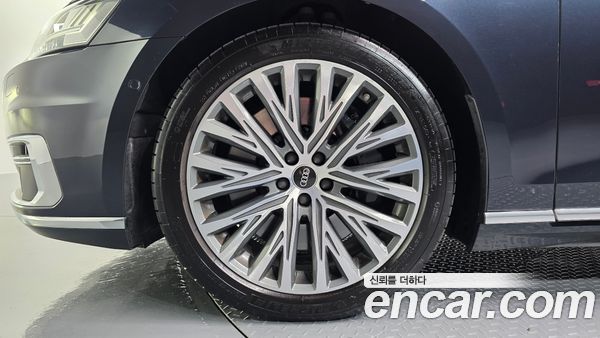 Audi A8 2021, фото 4