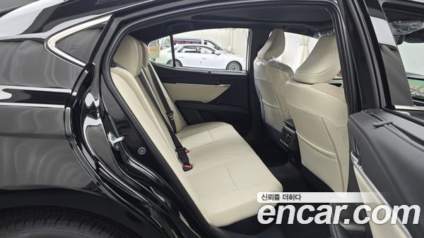 Toyota Camry 2026, фото 12